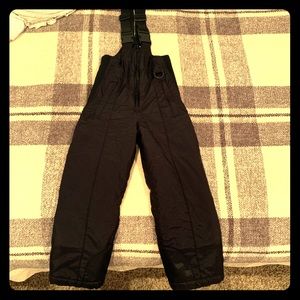 New snow bib size 6 unisex